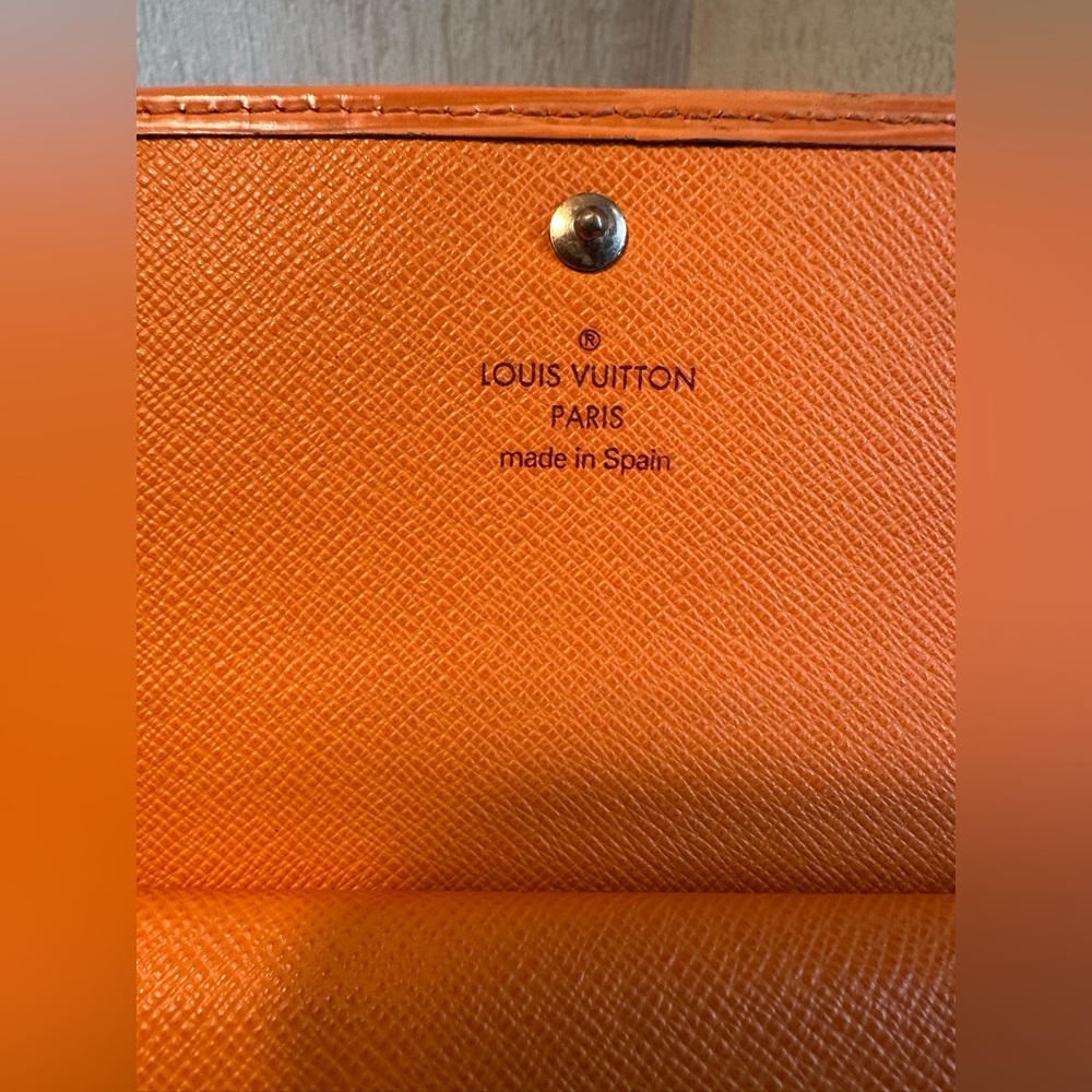 Louis Vuitton EPI Long Wallet in Orange - Picture 3 of 6
